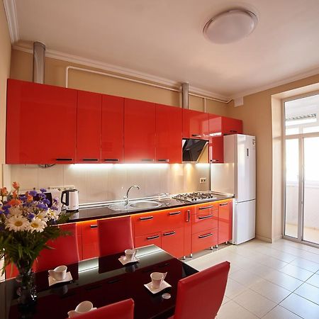 2 Bedrooms Apartment 150M From Opera House Lviv Kültér fotó