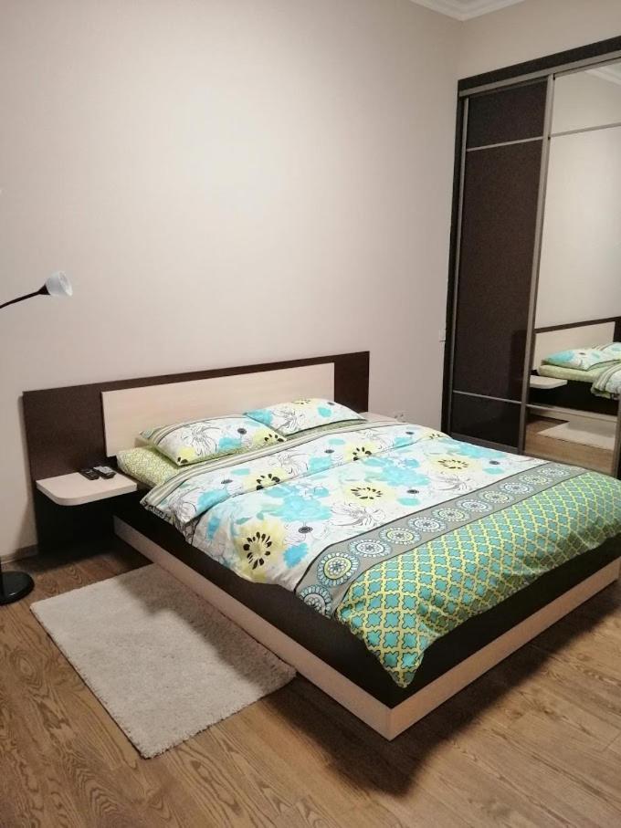 2 Bedrooms Apartment 150M From Opera House Lviv Kültér fotó